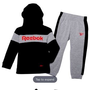 🏈🏈NWT Size 4 Boys  2- pieces Sweat’s Comfortable Casual Wear. Black And Gray